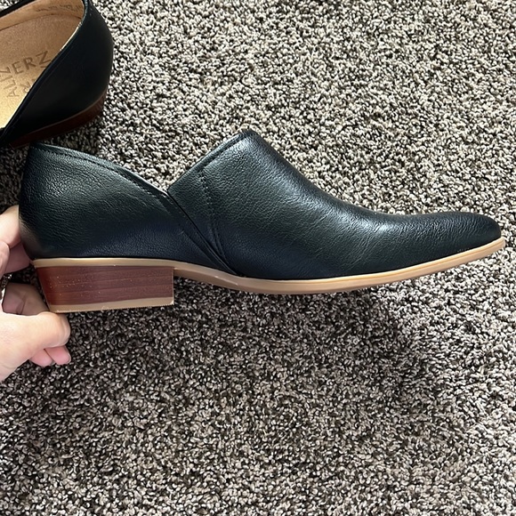 Naturalizer - Picture 6 of 6